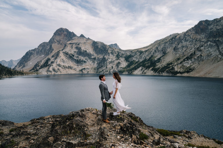 This Idaho wedding day was filled with epic views of the Sawtooth Mountains. This couple chose Stanley as the location for their Idaho elopement package with Autumn Lynne Photography.